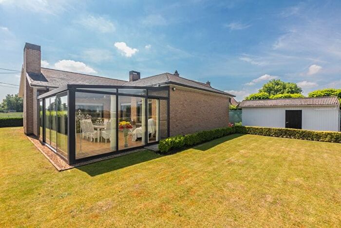 Maison 4 pièces à vendre à Achterdriesstraat, Avelgem