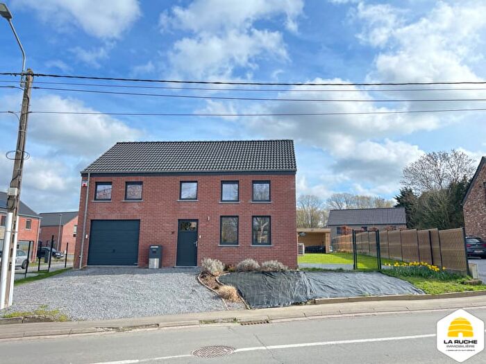 Rue SaintMartin, HamsurHeure : Maison 6 pièces à vendre