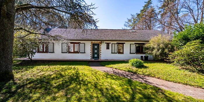 Rue du Chalet, Châtillon : Maison 4 pièces à vendre