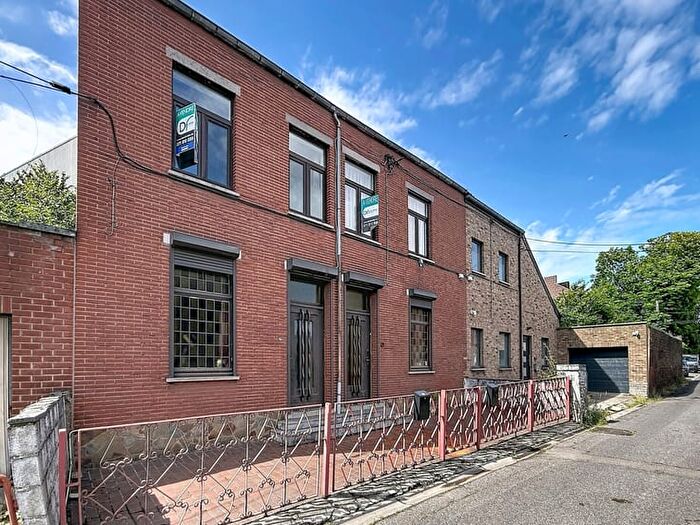 Rue Émile Fourcault, DAMPREMY - Maison 3 pièces à vendre