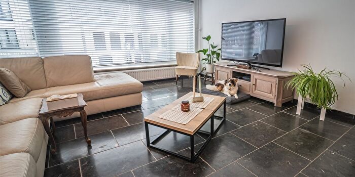Appartement 3 pièces à Koningsplein, Koningshooikt, à vendre