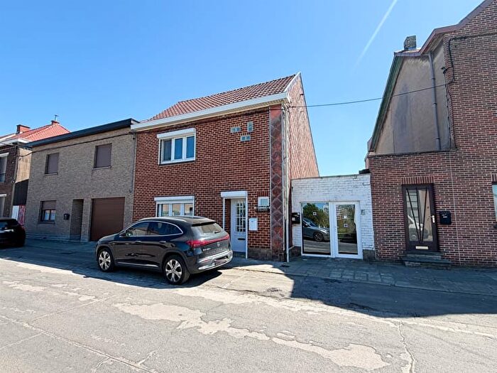 Rue Auguste Saintes, La Louvière - Maison 2 pièces à vendre