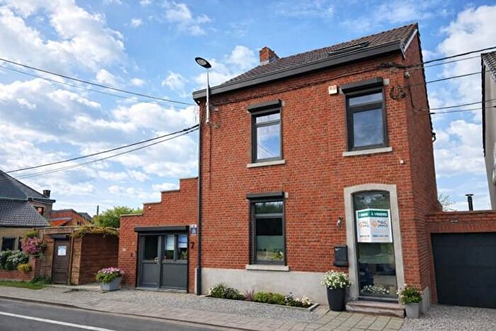 Maison 4 pièces à vendre - Rue de la Baille, Courcelles