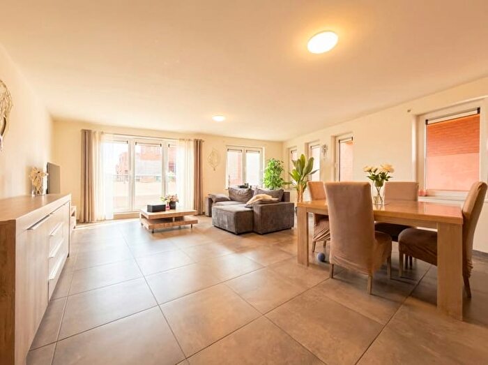 Appartement 3 pièces à Rue du Colonel Speesen etage, HERSTAL, à vendre