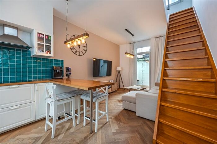 Maison 1 pièce à vendre à Lange Stuivenbergstraat, Antwerpen