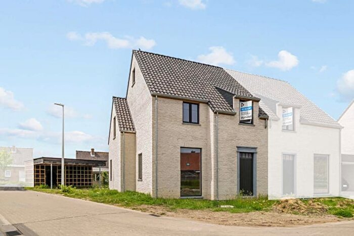 Maison 12 pièces à Koning Boudewijnstraat E, Lauwe, à vendre