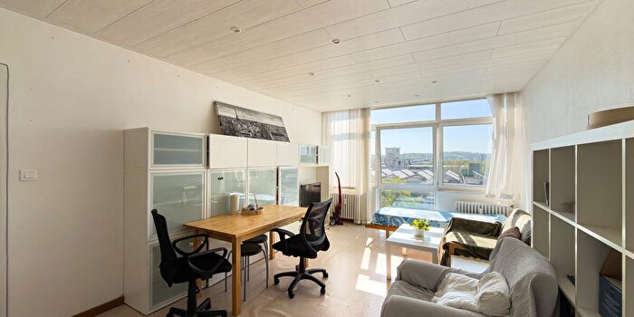 Appartement 3 pièces à vendre - Charleroi, Henegouwen