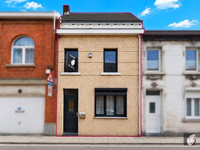 Maison 4 pièces à Rue SaintFiacre, MONCEAUSURSAMBRE, à vendre