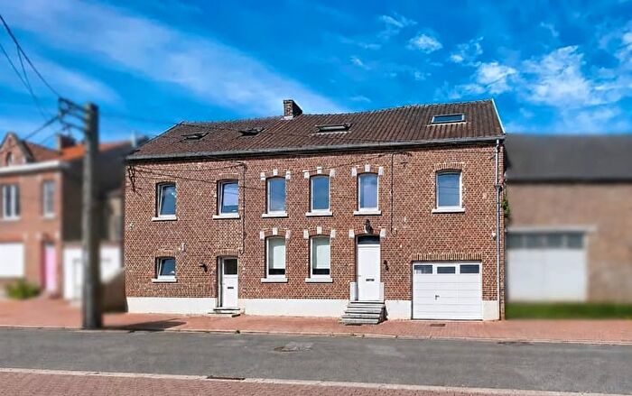 Maison 19 pièces à RUE DU BROU, OrpJauche, à vendre