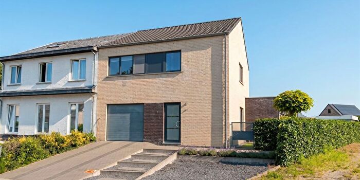 Lochtstraat, Eigenbilzen - Maison 3 pièces à vendre