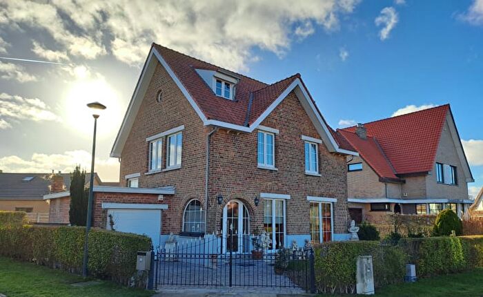 Bloemenlaan, Bredene : Maison 5 pièces à vendre