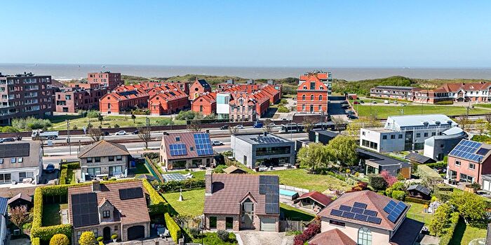 Oosthinderstraat, Oostende : Maison 3 pièces à vendre