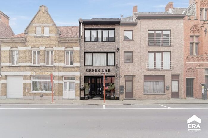 Hendrik Consciencestraat, Roeselare : Maison 4 pièces à vendre