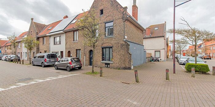 Spaarzaamheidstraat, Oostende : Maison 3 pièces à vendre
