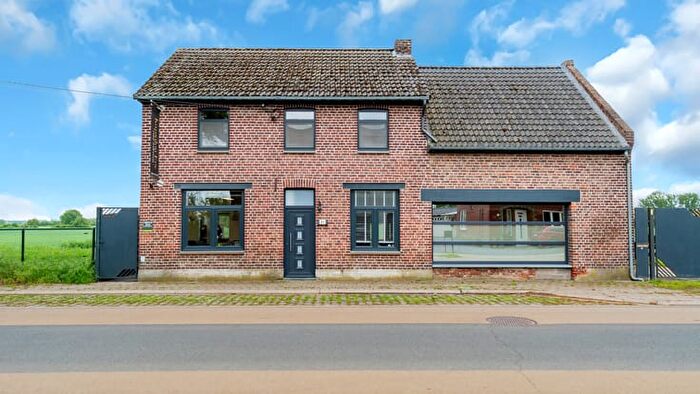 Molenveld, DilsenStokkem : Maison 14 pièces à vendre