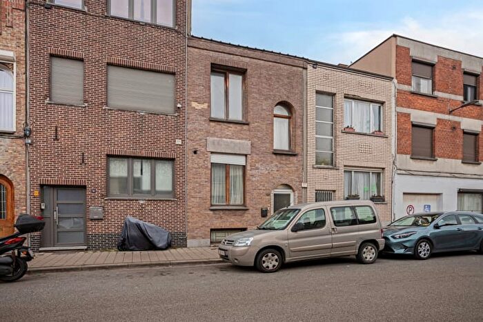 Van Nevelestraat, DEURNE - Maison 5 pièces à vendre