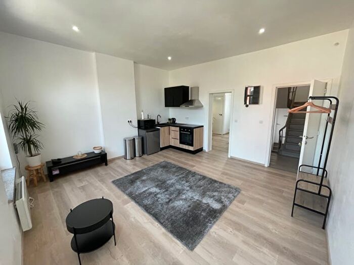 Appartement 1 pièce à louer à Place du DixSept Novembre, Seraing