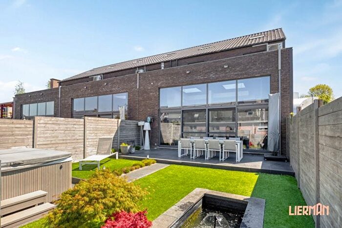 Maison 5 pièces à Glazentorenweg, ErpeMere, à vendre