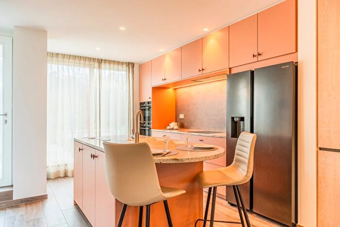 Maison 14 pièces à Lage Kaart, Brasschaat, à louer