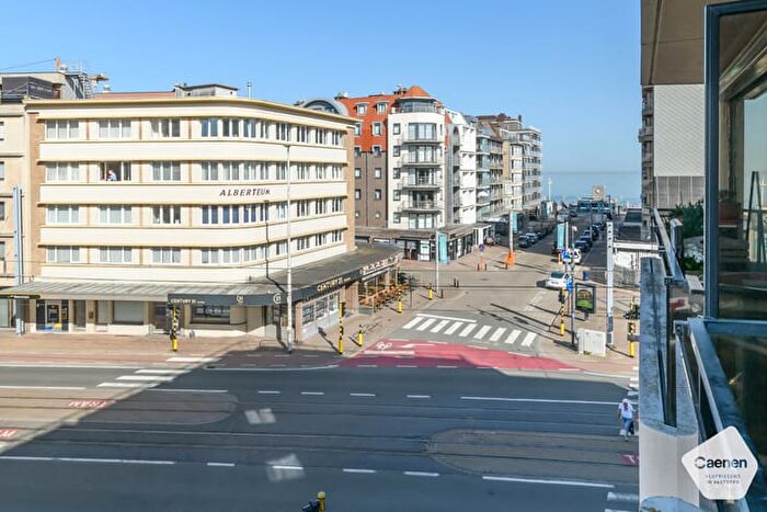 Koninklijke Baan, SintIdesbald - Appartement 7 pièces à vendre