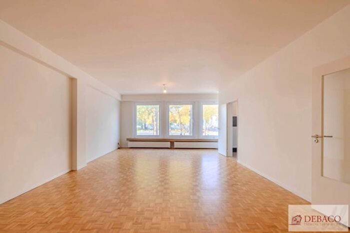 Bist, Antwerpen Wilrijk : Appartement 3 pièces à vendre