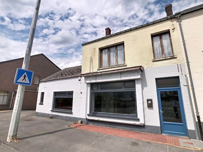 Maison 3 pièces à vendre à Rue Mandenne, MOMIGNIES