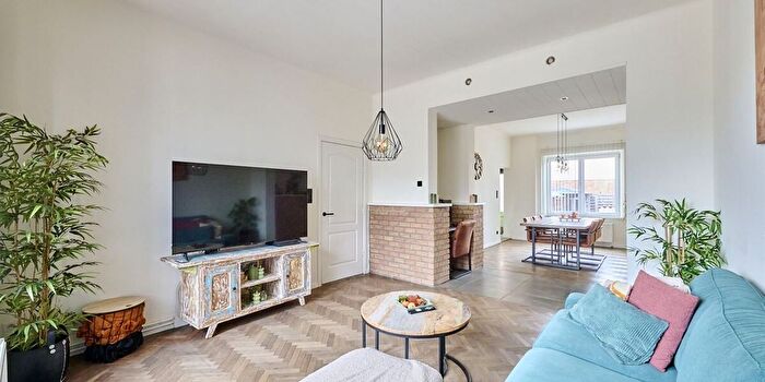 Maison 6 pièces à Lommelsesteenweg, Leopoldsburg, à vendre
