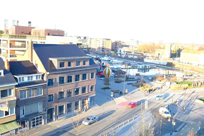 Appartement 4 pièces à Thonissenlaan, Hasselt, à louer