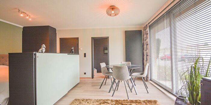 Appartement 1 pièce à vendre à Honzebroekstraat, Roeselare