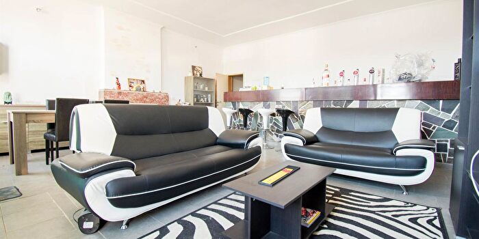 Piéton, Henegouwen : Maison 5 pièces à vendre