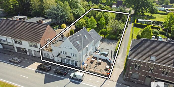Rijksweg, DilsenStokkem : Maison 6 pièces à vendre