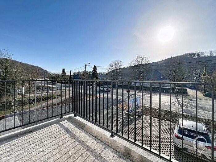 Avenue Doyen Roger Woine, Yvoir : Appartement 3 pièces à vendre