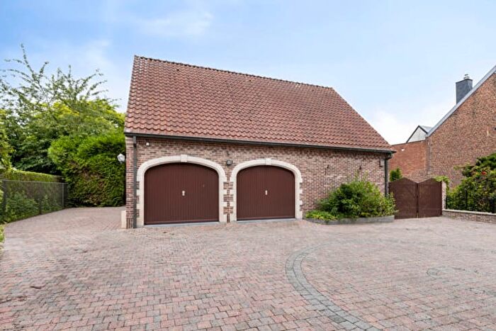 Brusselstraat, Dilbeek : Maison 5 pièces à vendre