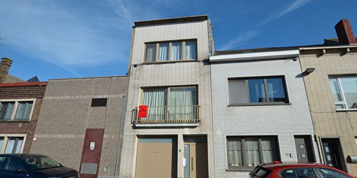 Maison 3 pièces à vendre à Leeuwerikenstraat, Oostende