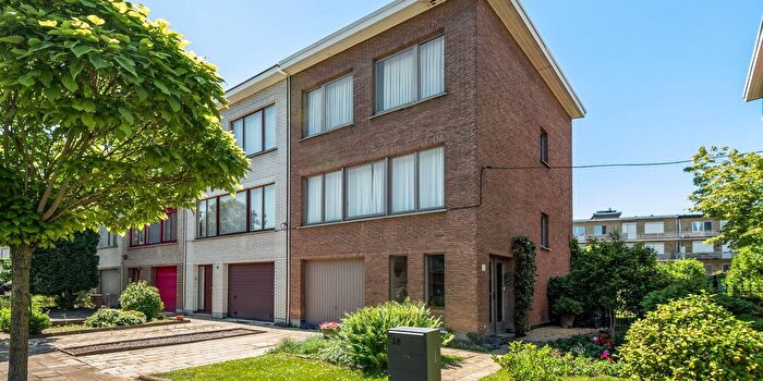 Markiezenhof, Merksem : Maison 3 pièces à vendre