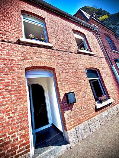 Rue Arthur Defoin, Dinant : Maison 4 pièces à vendre