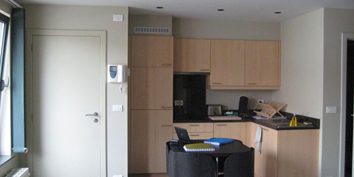 Appartement à Kaaistraat, Eeklo, à louer