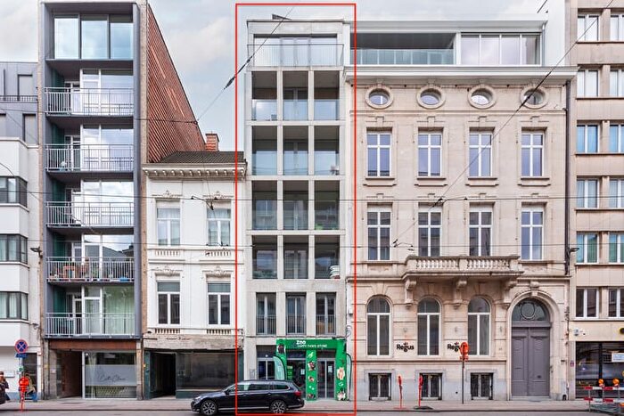 Maison 12 pièces à vendre à Mechelsesteenweg, Antwerpen