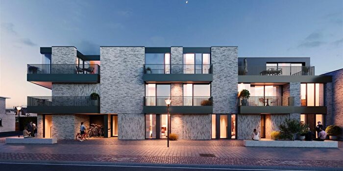 Hoek Stationsstraat Diepeweg, Haaltert : Appartement 2 pièces à vendre