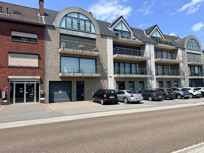 SintTruidersteenweg, Hasselt - Appartement 11 pièces à louer
