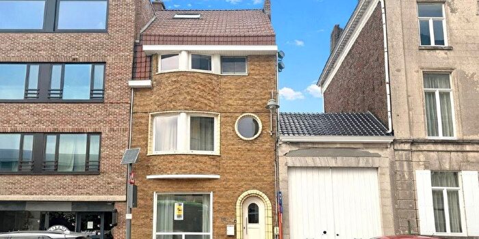 Maison 5 pièces à SintMedardusstraat, Wervik, à vendre
