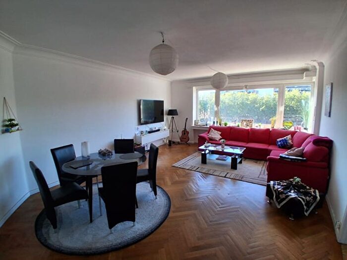 Quai SaintLéonard, Liège : Appartement 2 pièces à louer