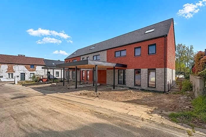Maison 4 pièces à Pont de la Croyère, BRAY, à vendre
