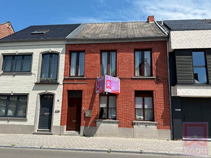 Maison 12 pièces à DeBillemontstraat, Geel, à vendre