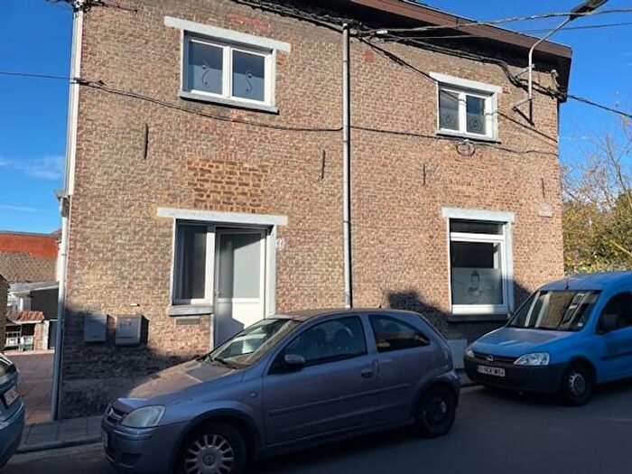 Rue SaintEmile, MarchienneauPont - Maison 2 pièces à vendre
