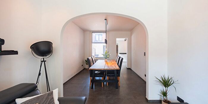 Koning Albertstraat, Burcht - Maison 3 pièces à vendre