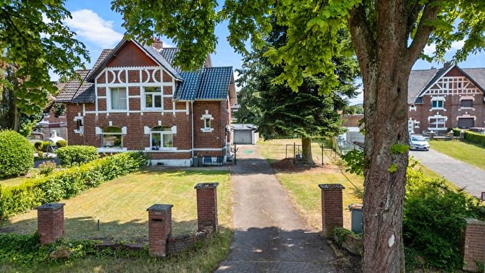 Kastanjelaan, Maasmechelen - Maison 8 pièces à vendre