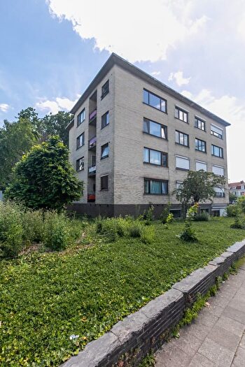 Hugo Verriestlaan, Kortrijk - Appartement 11 pièces à vendre