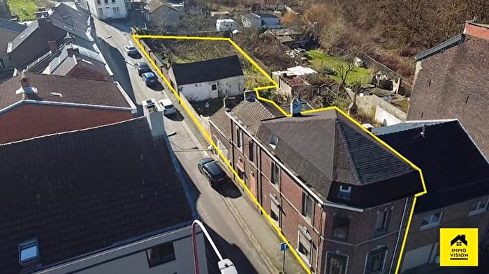 Chaussée de Fleurus, Charleroi Gilly : Maison 7 pièces à vendre