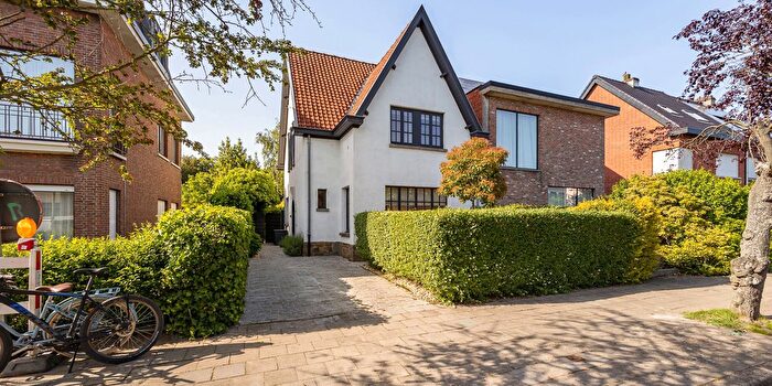 Kerkelei, Wilrijk : Maison 3 pièces à vendre